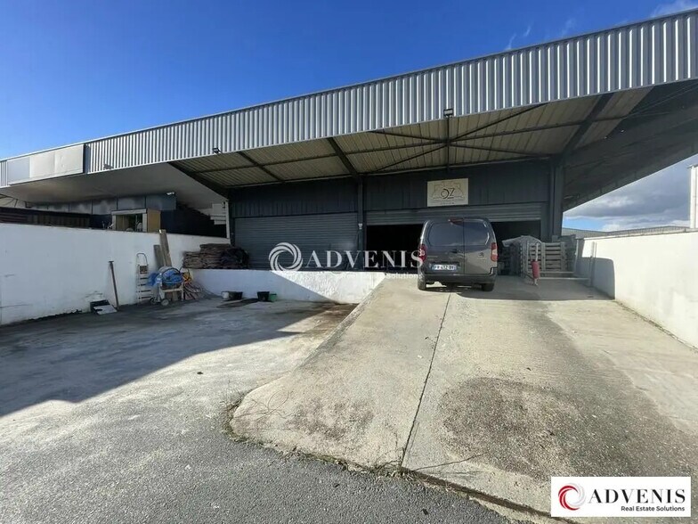 Flex in Bordeaux for lease - Building Photo - Image 1 of 6