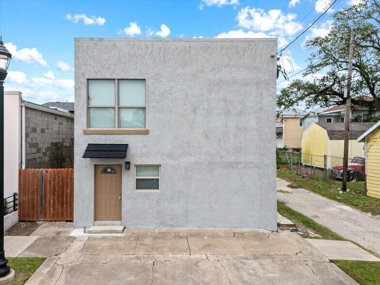 1010 27th st, Galveston, TX for sale - Primary Photo - Image 1 of 16
