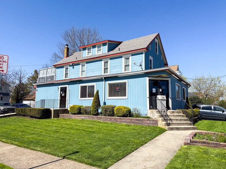 2 Berlin Rd, Lindenwold, NJ for sale - Primary Photo - Image 1 of 14