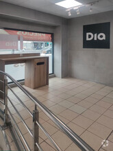 Retail in Madrid, MAD for lease Interior Photo- Image 2 of 2