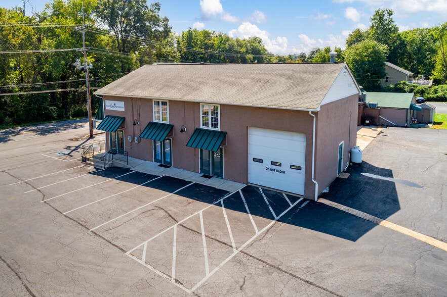 8971 Fort Smallwood Rd, Pasadena, MD 21122 Office for Lease
