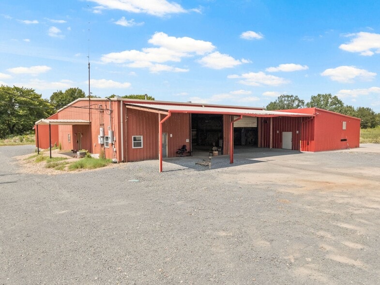 450 County Road 1312, Mount Pleasant, TX for sale - Primary Photo - Image 1 of 39
