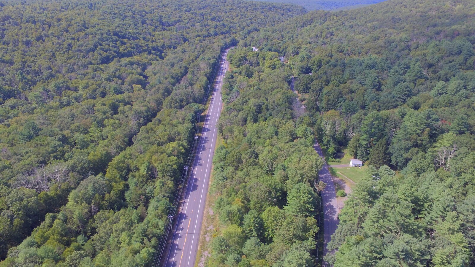 600 River Rd, Willington, CT 06279