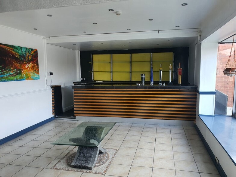 Heath Ln, Stourbridge for lease - Interior Photo - Image 2 of 5