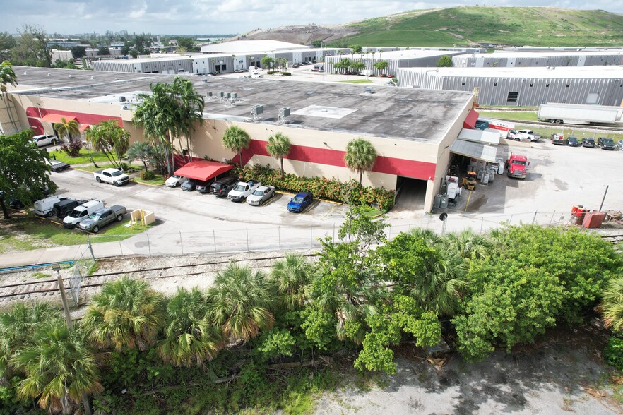 9970 NW 89th Ct, Medley, FL for lease - Building Photo - Image 2 of 12