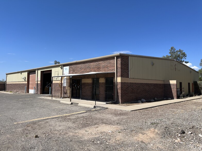 3528 S Dodge Blvd, Tucson, AZ for lease - Building Photo - Image 1 of 1