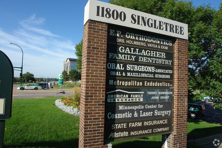 11800 Singletree Ln, Eden Prairie, MN for lease - Building Photo - Image 3 of 16
