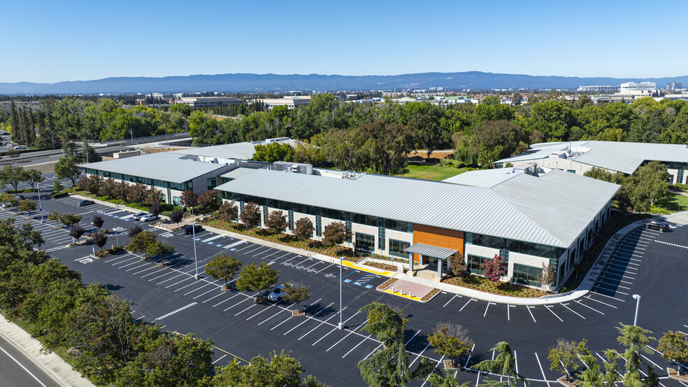 1011 McCarthy Blvd, Milpitas, CA for lease - Building Photo - Image 3 of 6