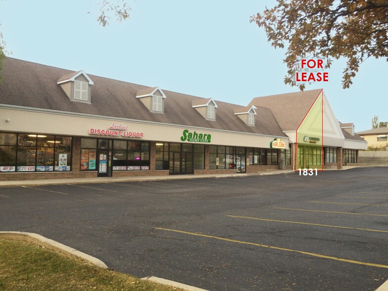 1825-1833 Larkin Ave, Elgin, IL for lease - Building Photo - Image 1 of 6