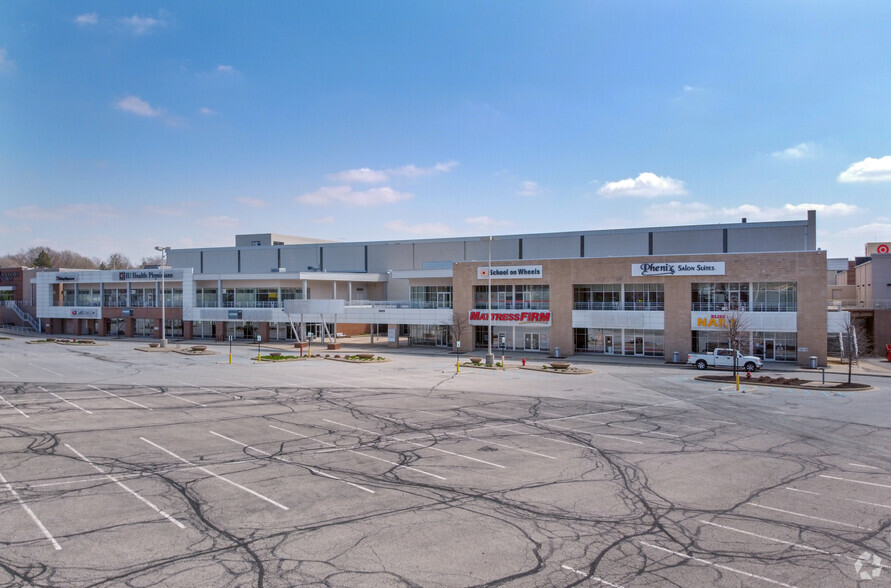 2605 E 62nd St, Indianapolis, IN for lease - Building Photo - Image 1 of 7