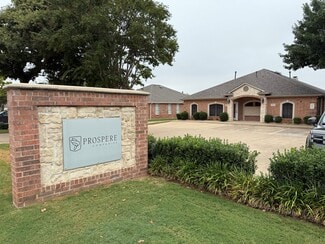 More details for 2124 Parkwood Dr, Bedford, TX - Office for Sale