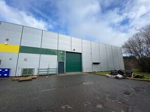 1-3 Langlands Pl, East Kilbride for lease Building Photo- Image 2 of 6