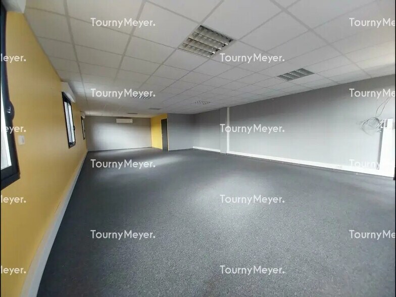 Office in Quint-Fonsegrives for lease - Building Photo - Image 3 of 6