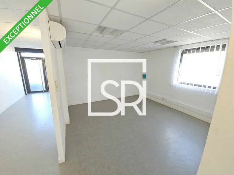 Office in Cournon-d'Auvergne for sale - Building Photo - Image 1 of 12