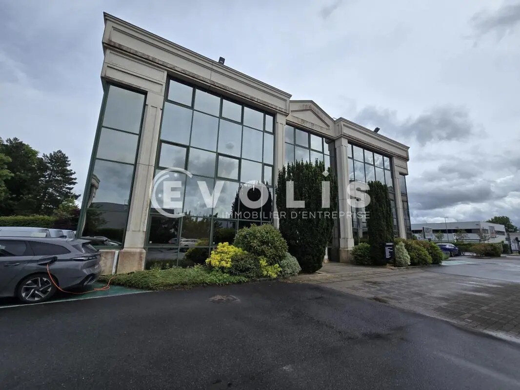 Office in Villebon-sur-Yvette for lease Building Photo- Image 1 of 9
