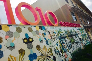 The 1010 - Commercial Kitchen