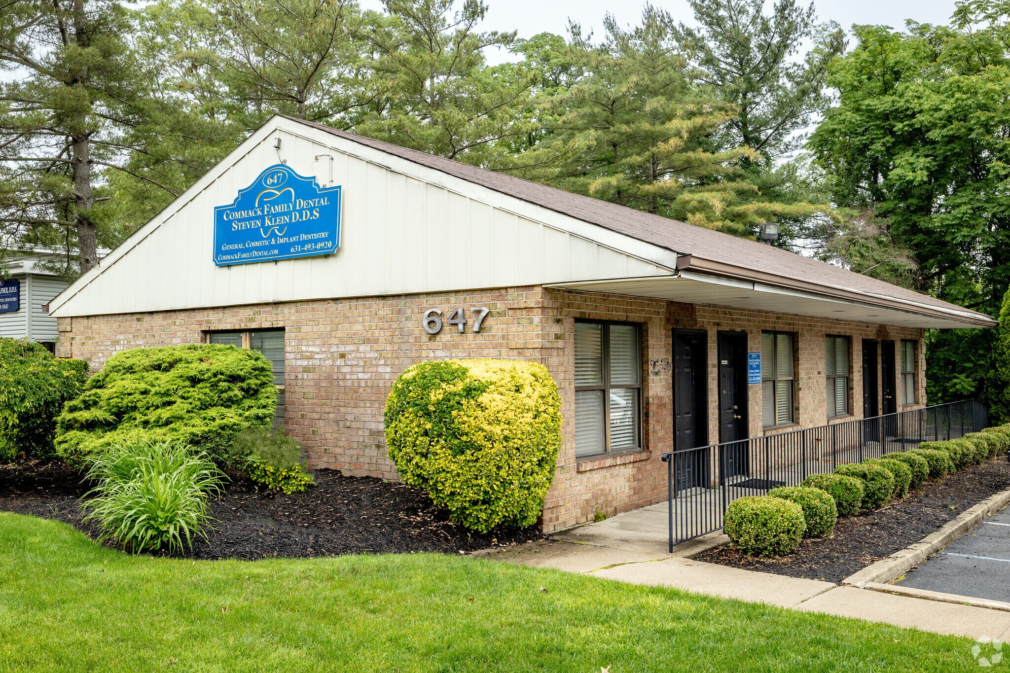 647-649 Commack Rd, Commack, NY for sale Primary Photo- Image 1 of 1