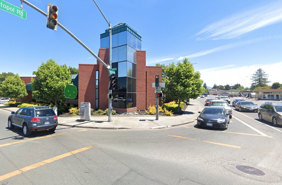 1995 Sebastopol Rd, Santa Rosa, CA for lease - Building Photo - Image 2 of 7