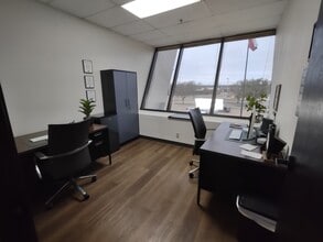 1800 Teague Dr, Sherman, TX for lease Interior Photo- Image 2 of 3