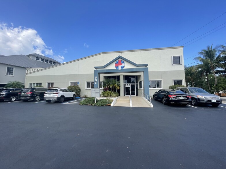 506 SW Federal Hwy, Stuart, FL for lease - Building Photo - Image 2 of 5