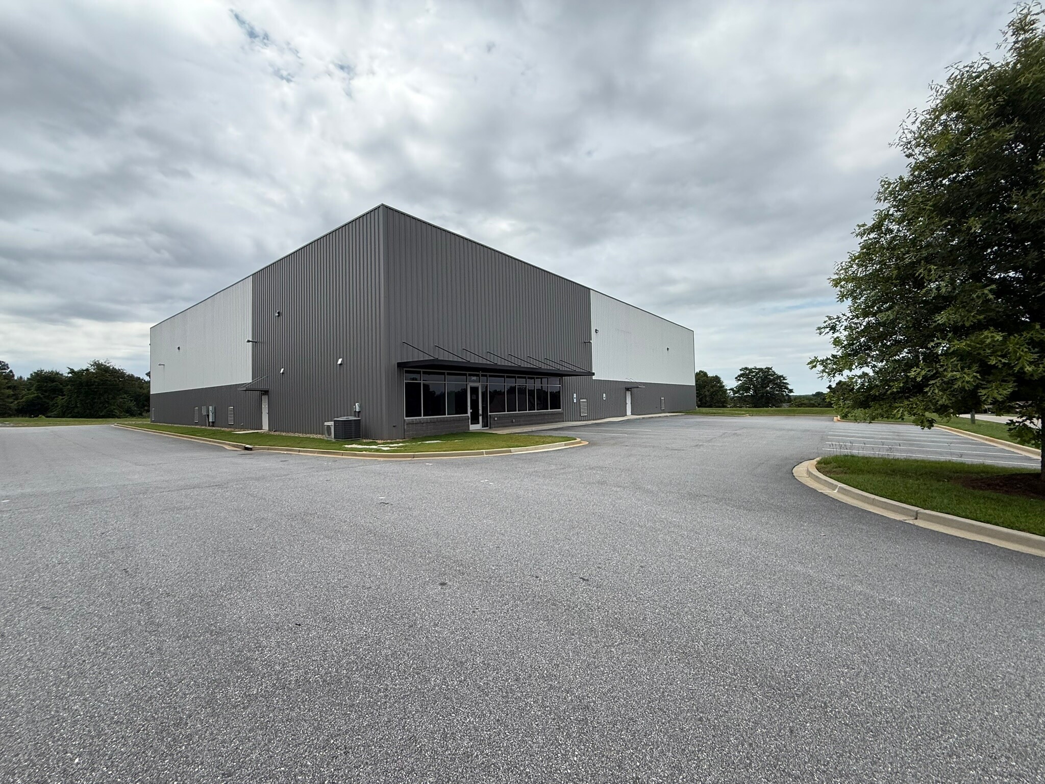 350 Mayfield Rd, Duncan, SC for lease Building Photo- Image 1 of 9