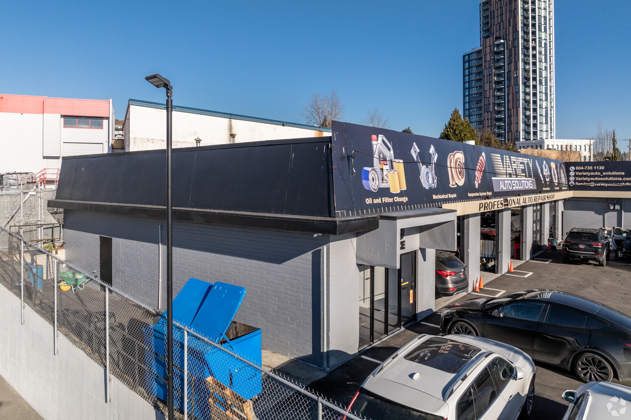 821 Brunette Av, Coquitlam, BC for sale Primary Photo- Image 1 of 1