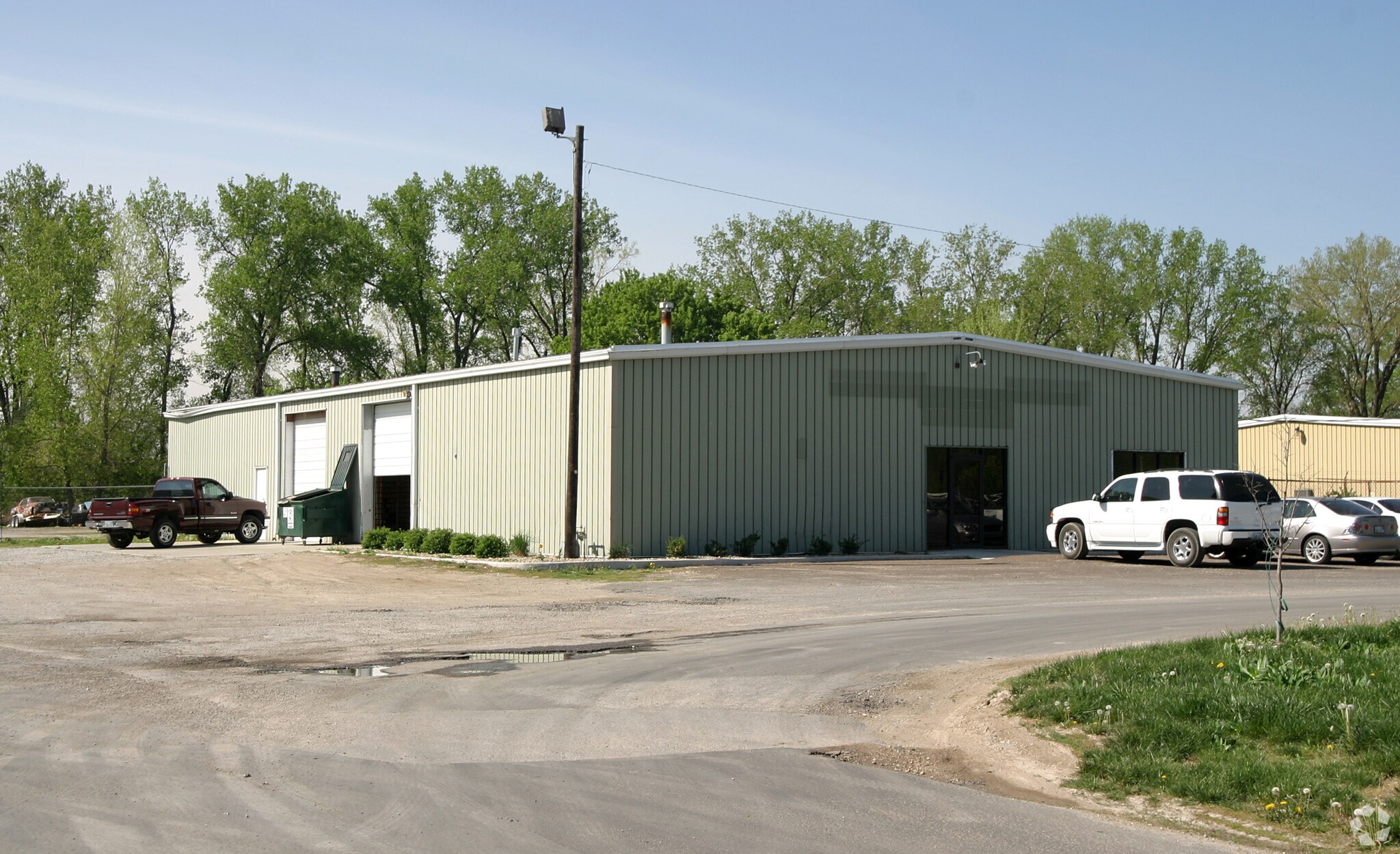 11551 Kaw Dr, Bonner Springs, KS 66012