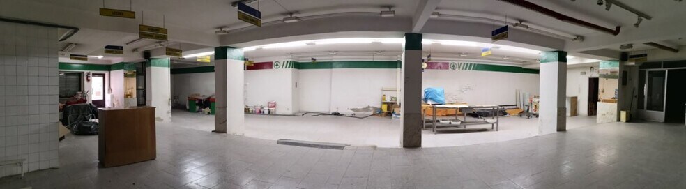 Retail in Ciudad Rodrigo for lease - Building Photo - Image 2 of 17