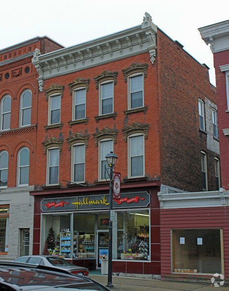 112 W Main St, Johnstown, NY for sale - Building Photo - Image 1 of 1