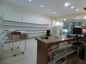 Retail in Vilanova del Camí, Barcelona for lease Interior Photo- Image 2 of 8