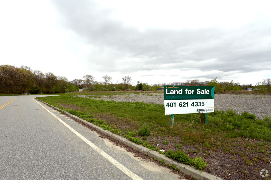 20 Business Park Dr, Smithfield, RI for sale - Primary Photo - Image 1 of 1