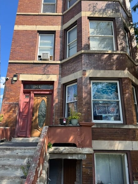 Douglas Park/North Lawndale portfolio portfolio of 5 properties for sale on LoopNet.com - Building Photo - Image 3 of 3