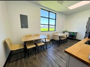 12280 Broadway St, Pearland, TX for lease Interior Photo- Image 2 of 8