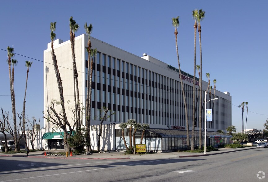 9550 Flair Dr, El Monte, CA 91731 Asian American Center