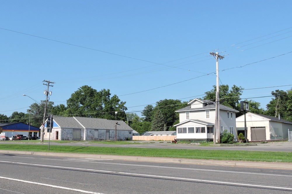 2704 Brewerton Rd, Syracuse, NY for sale Primary Photo- Image 1 of 1