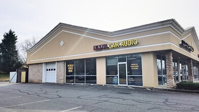 3300 Peachtree Industrial Blvd, Duluth, GA for lease Interior Photo- Image 2 of 3