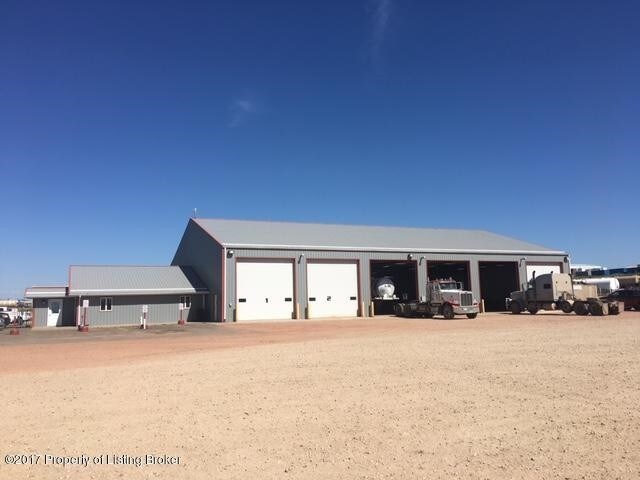 10454 1st St SW, Killdeer, ND for sale - Primary Photo - Image 1 of 1