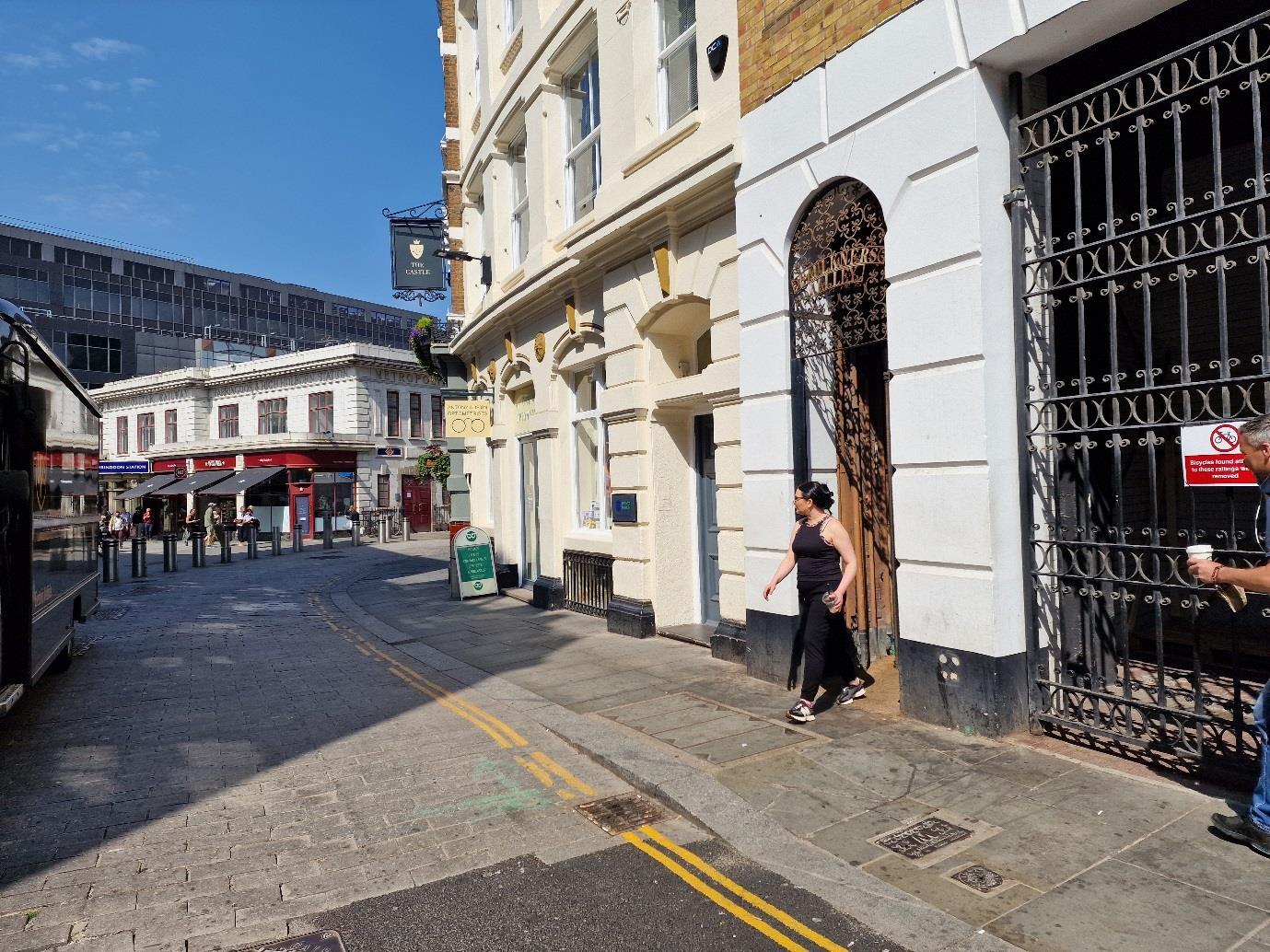 Faulkner's Aly, London for lease Building Photo- Image 1 of 6