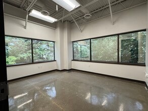 7250 Metro Blvd, Edina, MN for lease Interior Photo- Image 2 of 7