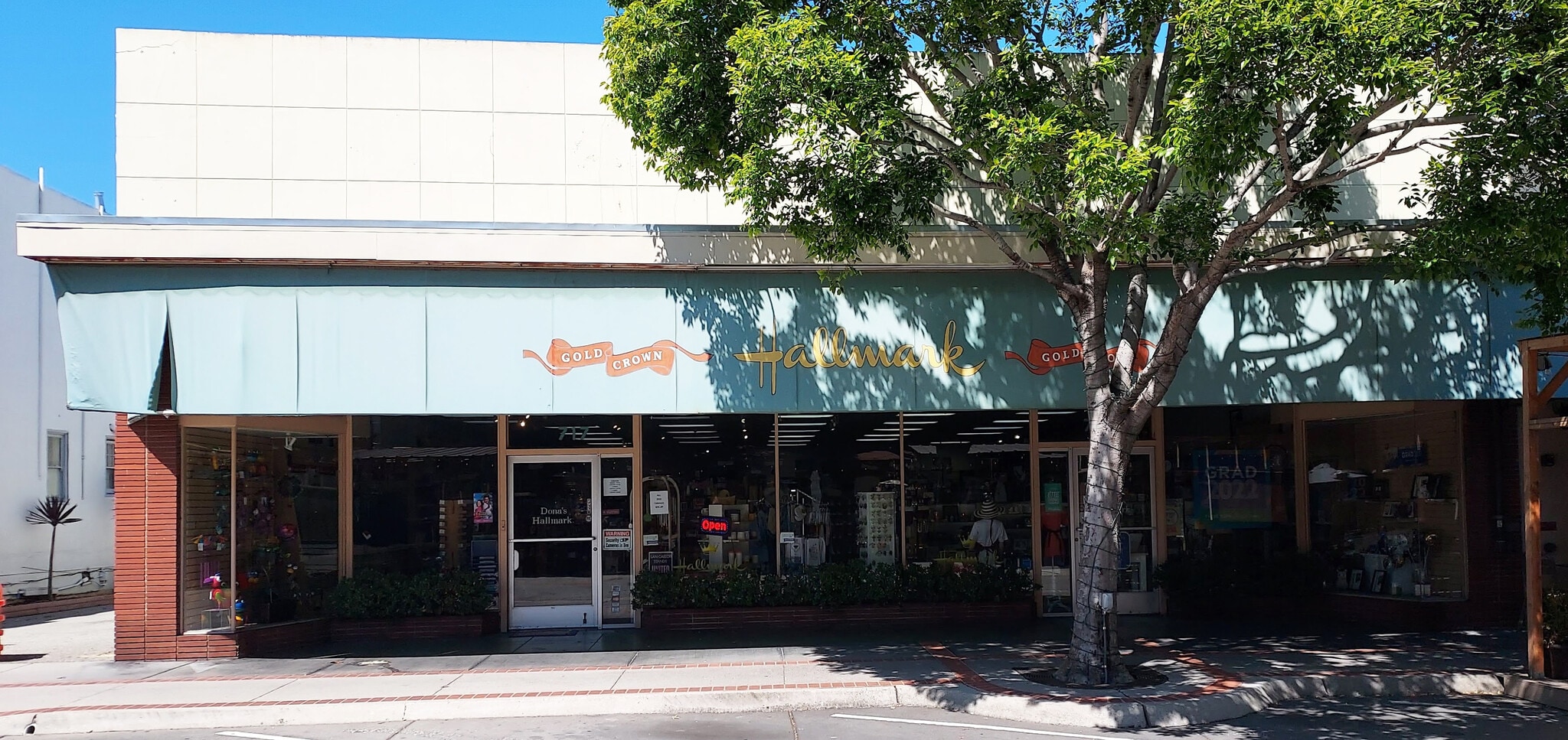 717 Laurel St, San Carlos, CA for sale Building Photo- Image 1 of 5