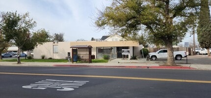 1004-1006 N Douty St, Hanford, CA for lease Building Photo- Image 1 of 1