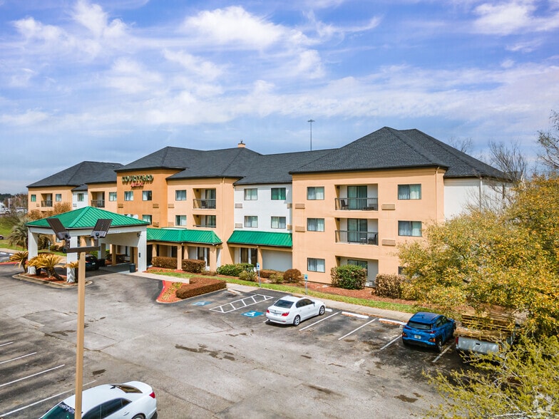 2275 I-10 S, Beaumont, TX for sale - Building Photo - Image 3 of 7