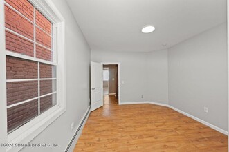 110 Van Pelt Ave, Staten Island, NY for lease Interior Photo- Image 2 of 10