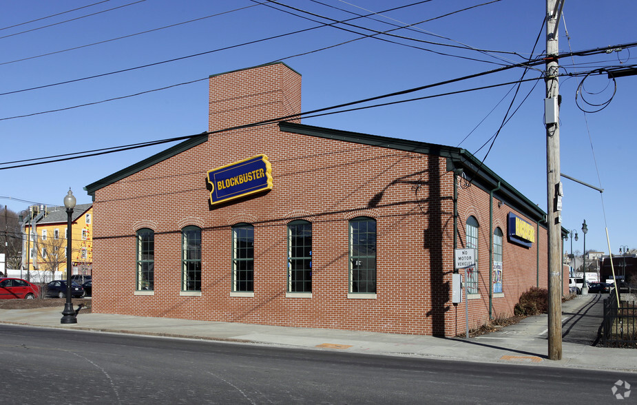 325 Valley St, Providence, RI for lease - Building Photo - Image 3 of 16