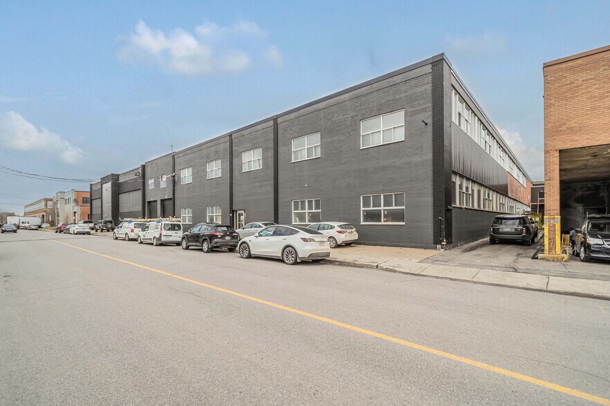 9755-9775 Rue Meilleur, Montréal, QC for lease - Building Photo - Image 3 of 7