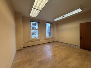 77 W Washington St, Chicago, IL for lease Interior Photo- Image 1 of 4