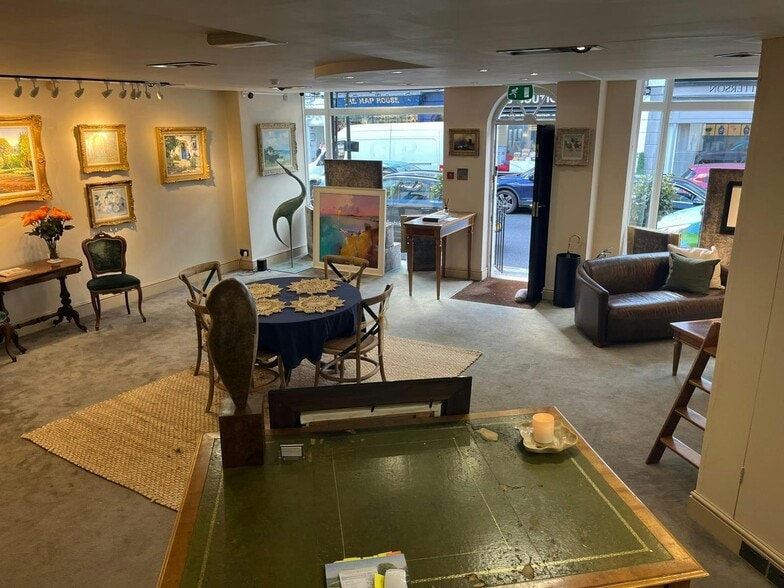 4-5 Beauchamp Pl, London for lease - Building Photo - Image 2 of 5