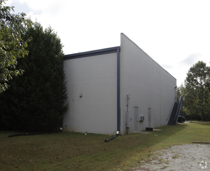 2800 Powder Springs Rd, Marietta, GA for sale - Building Photo - Image 2 of 2
