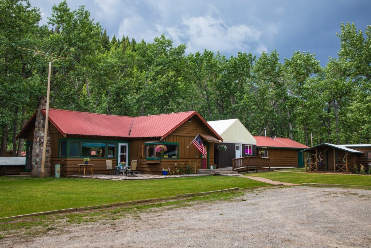 15245 Benchmark Rd, Augusta, MT for sale Primary Photo- Image 1 of 1