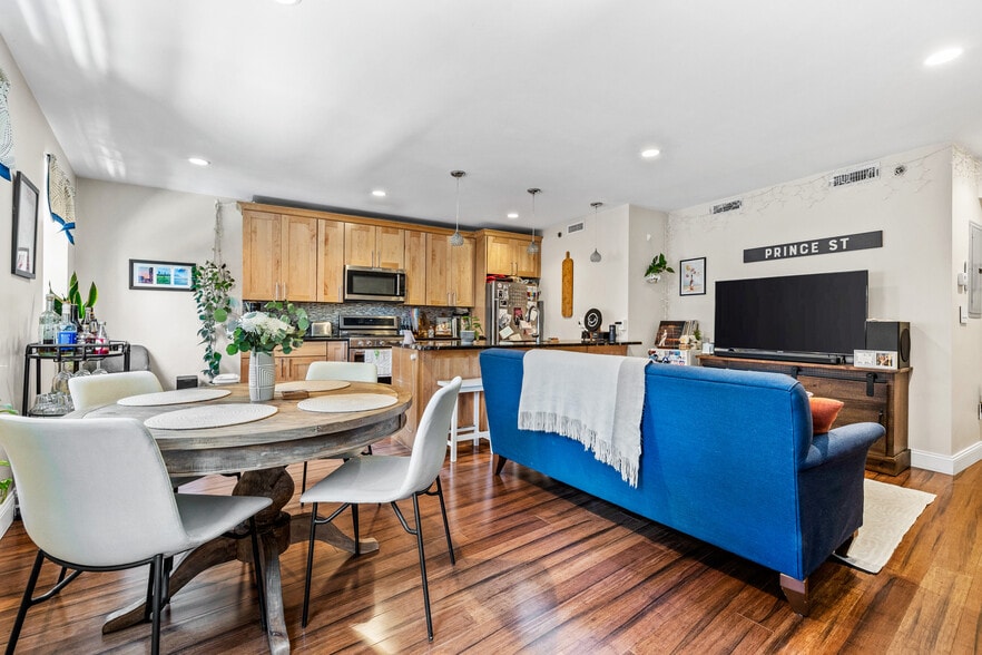 104 Prince St, Boston, MA for sale - Building Photo - Image 2 of 19